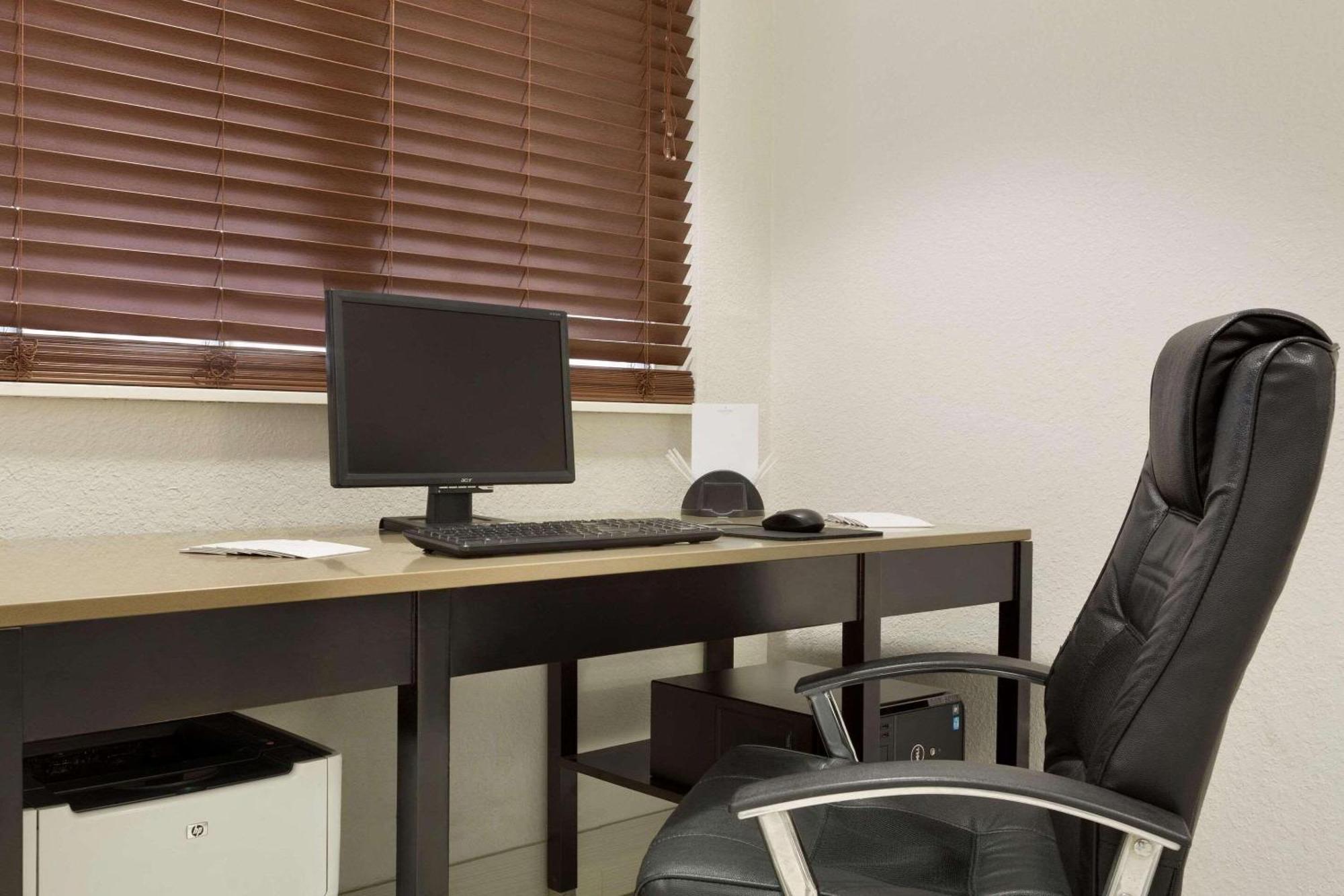 Country Inn & Suites By Radisson, Dfw Airport South, Tx Irving Extérieur photo